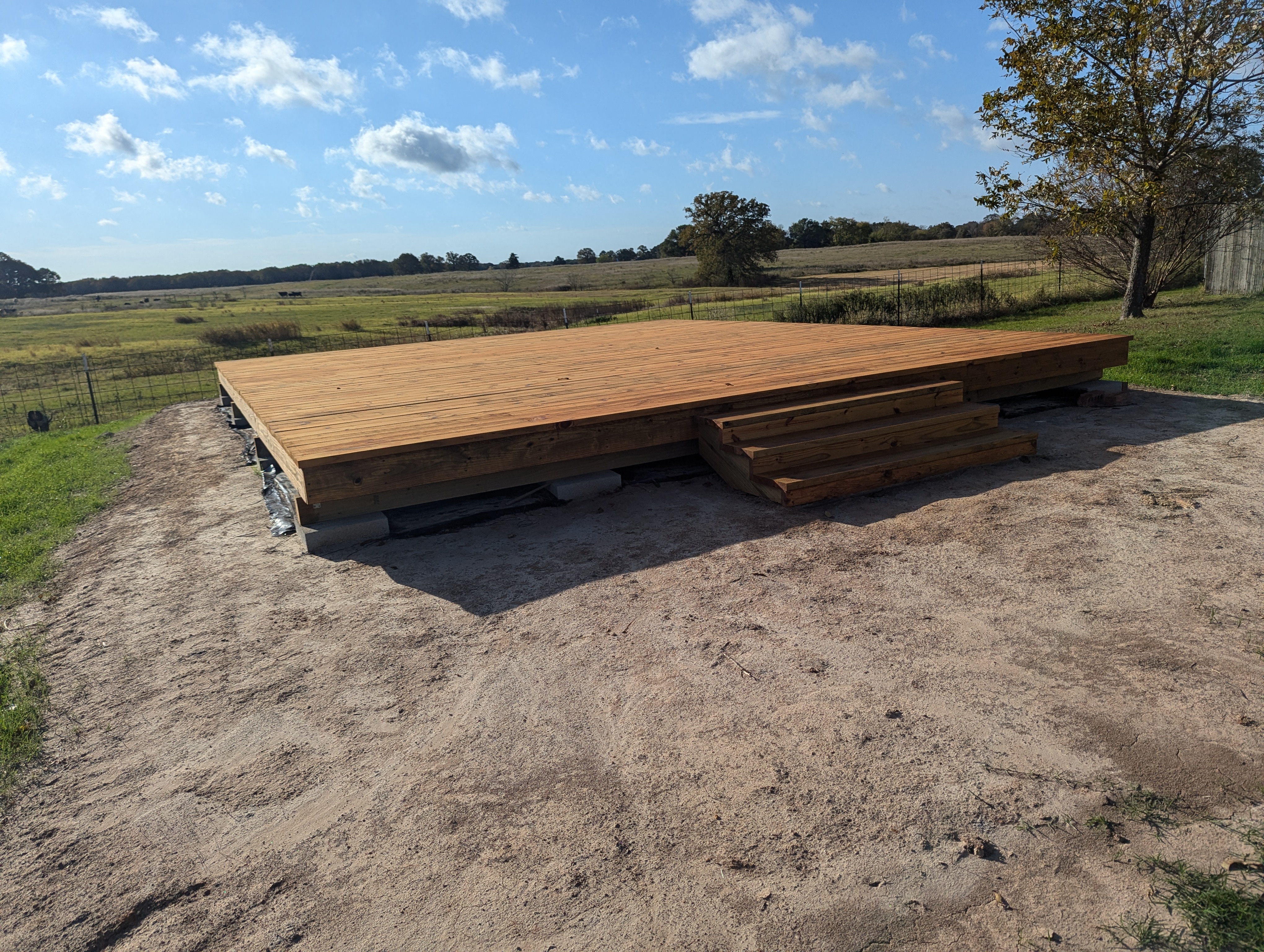 Etexgreenhouse | Wooden deck – dark wood
